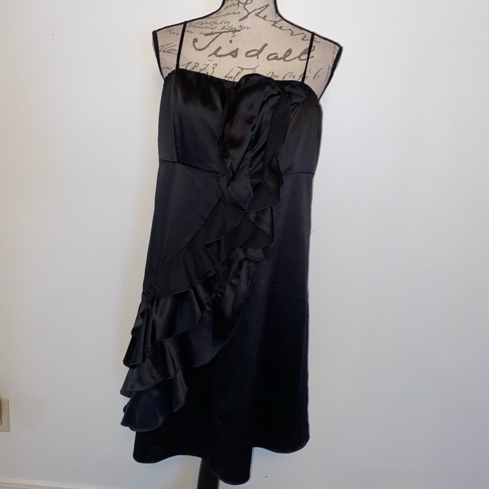 🖤The Limited Event Satin Ruffled Dress🖤 - Picture 8 of 12